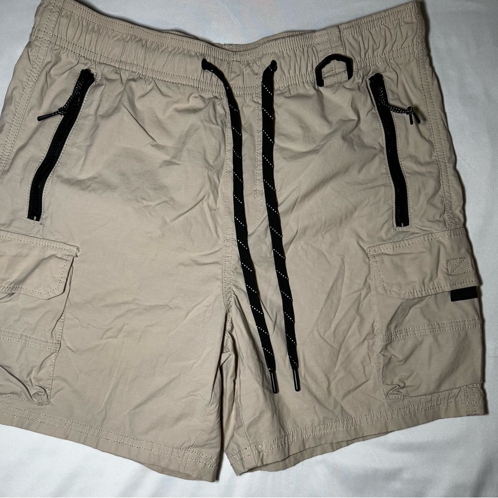 Aeropostale Men's Beige Cargo Shorts